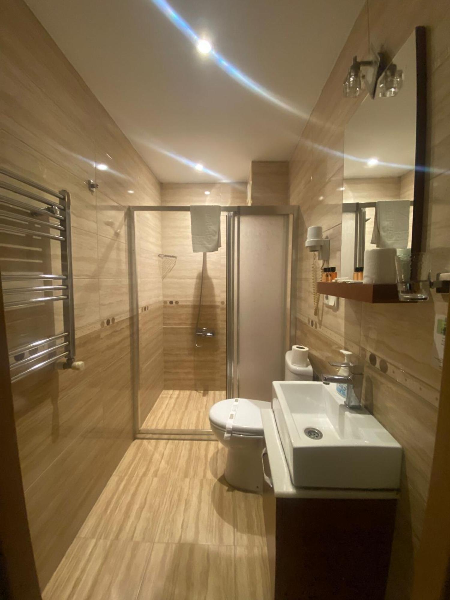 Hotel Real Life Provincia di Provincia di Istanbul Esterno foto